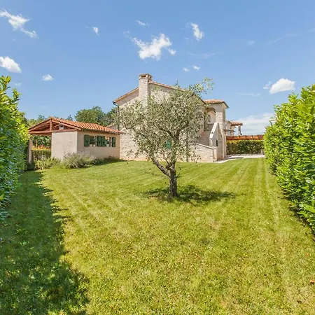 Villa Dracena