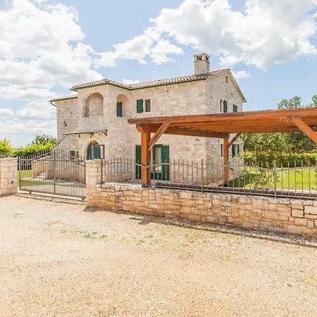 Villa Dracena *